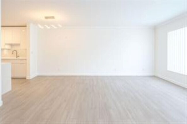 Foto del edificio - 2260 NE 67th St
