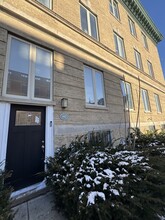 Building Photo - 542 E 48th St