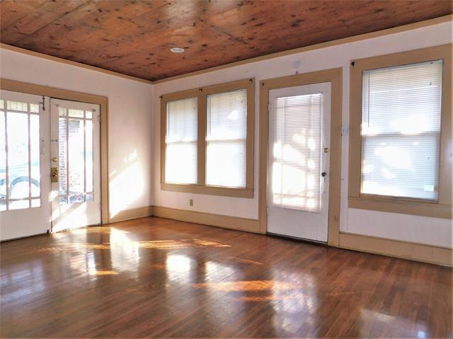 Foto del edificio - 620 W Parkway St