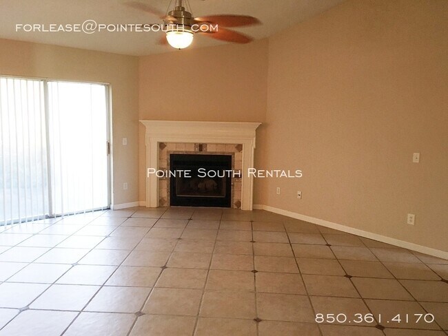Building Photo - Woodridge Manor