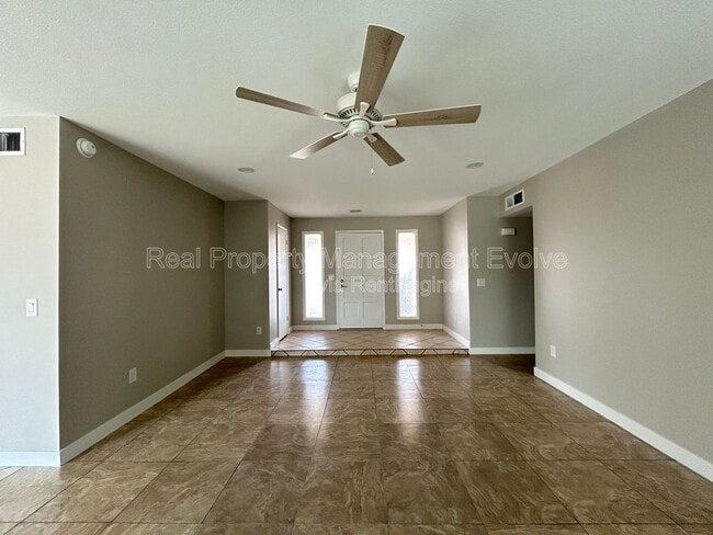 Foto del edificio - 3416 S Westfall Ave