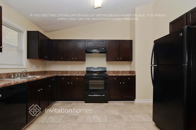 Foto del edificio - 6712 Songwood Dr