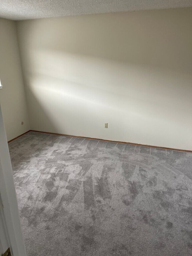 Foto del edificio - 3181 Neal Ave