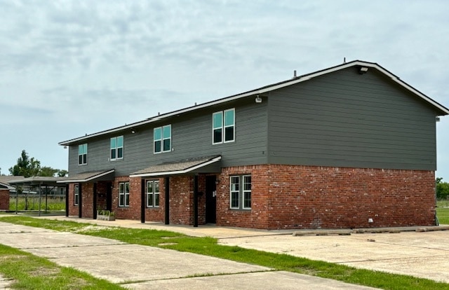 Exterior - 1011 Giovanni St