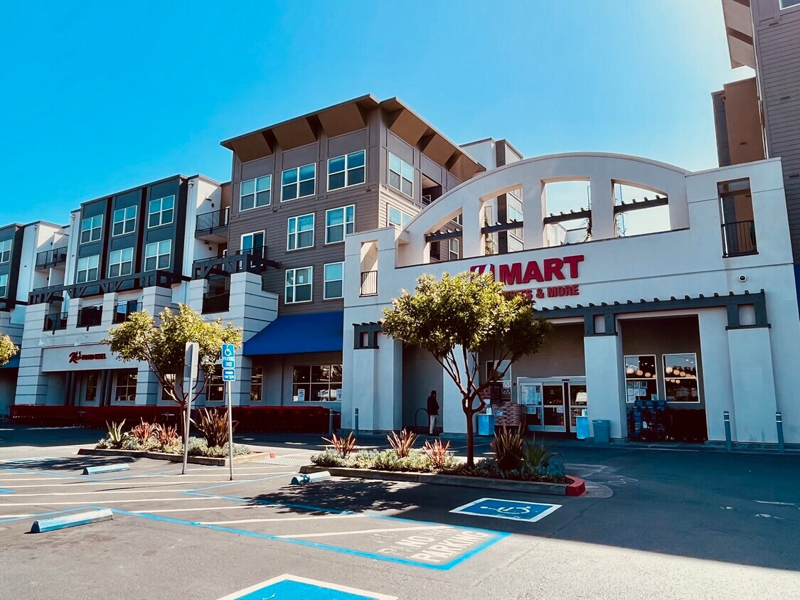 Primary Photo - 8200 Oceanview Ter