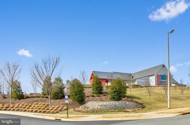 Building Photo - 1624 Grove Chestnut Rd