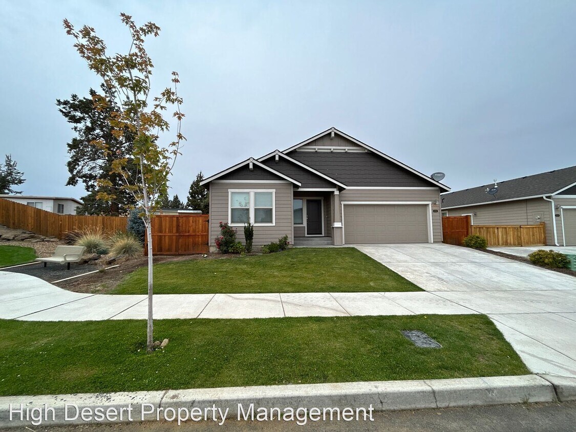 Foto principal - 3 br, 2 bath House - 2534 SW Newberry Loop