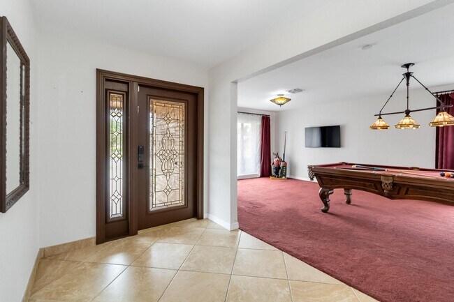 Foto del edificio - 21920 Holly Tree Way