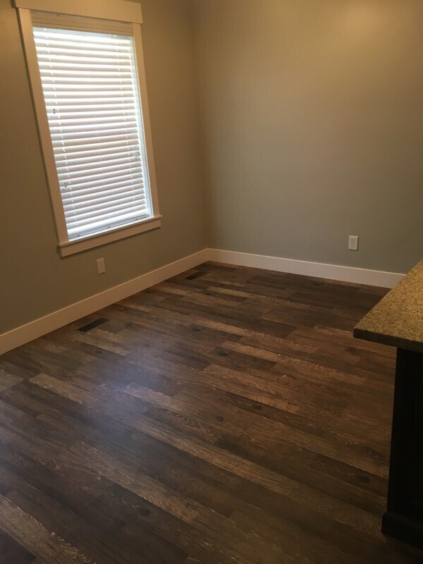 Building Photo - 66 S 980 E