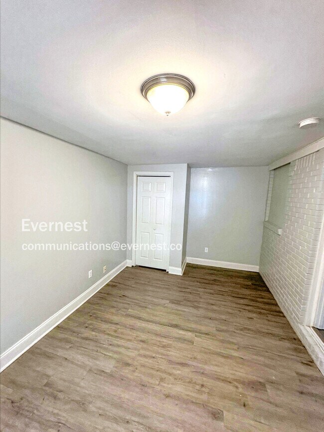 Foto del edificio - 2972 1st Ave SW