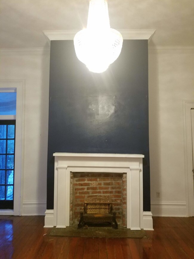 Building Photo - 2512 Magazine St