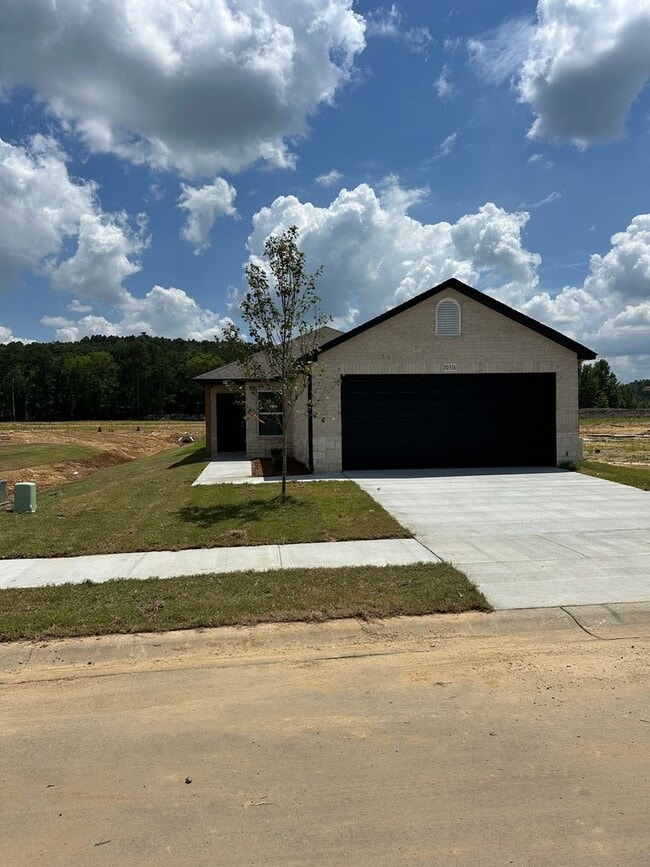 Building Photo - 10316 Debbie Dr