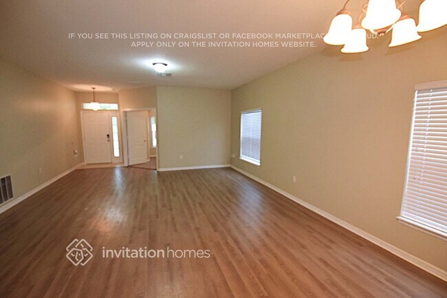 Foto del edificio - 13161 Sapphire Falls Ln