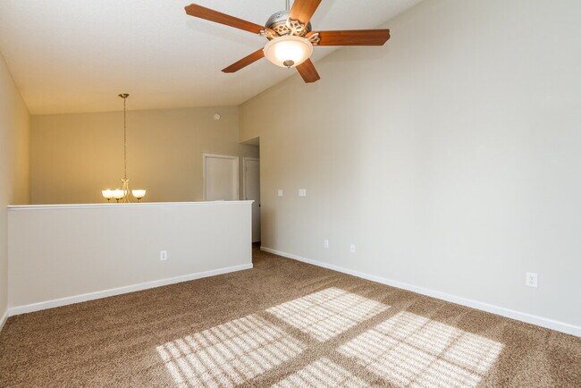 Foto del edificio - 15469 Fawn Meadow Dr