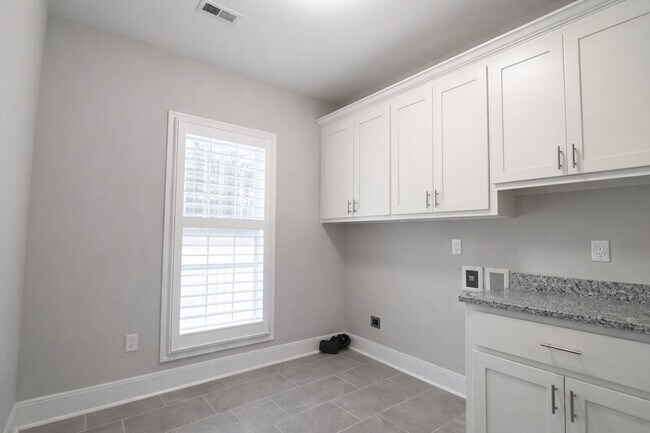 Foto del edificio - 122 Fargo Dr