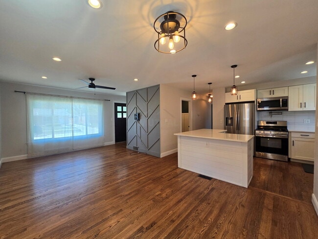 Building Photo - 29414 Sherry