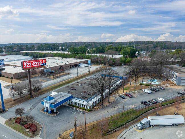 Foto del edificio - Lodge Atlanta Apartments