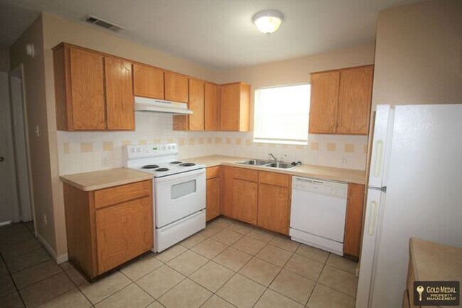 Building Photo - 401 Brittney Way, Unit D, Harker Heights