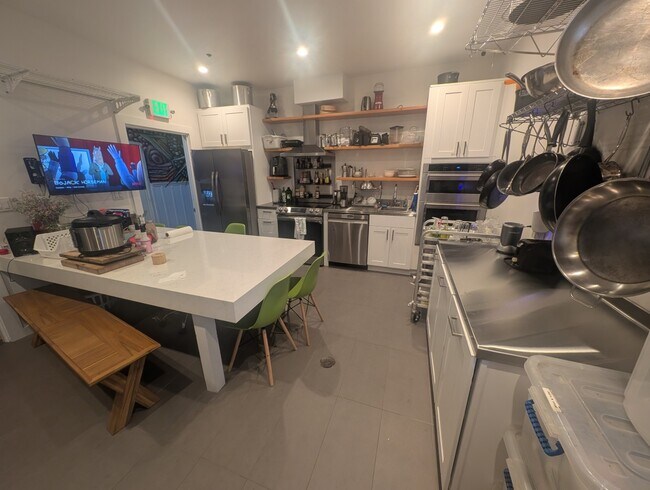 Foto del edificio - 3491 20th St