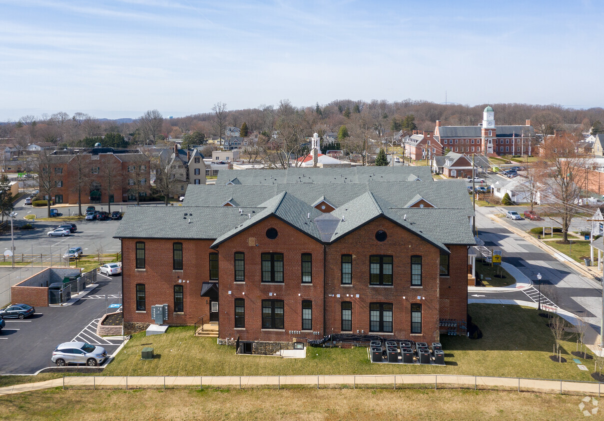 Aerial Photo - Bel Air Academy Apartments