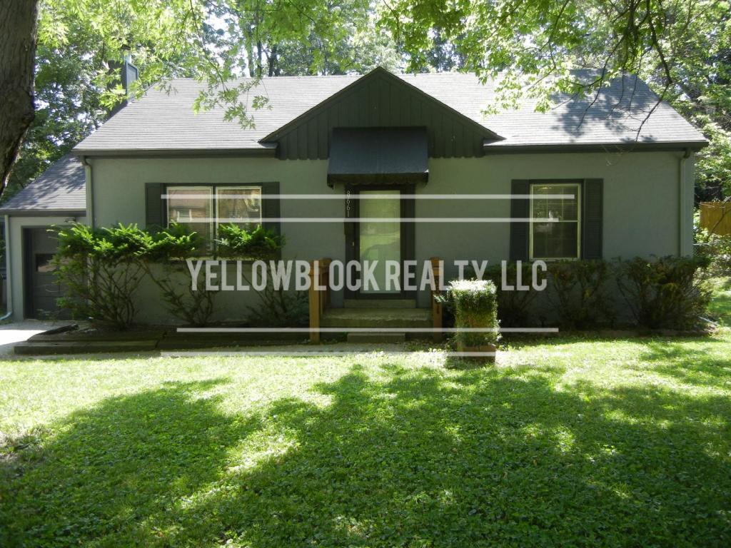 Foto principal - 8661 Sleepy Hollow Rd