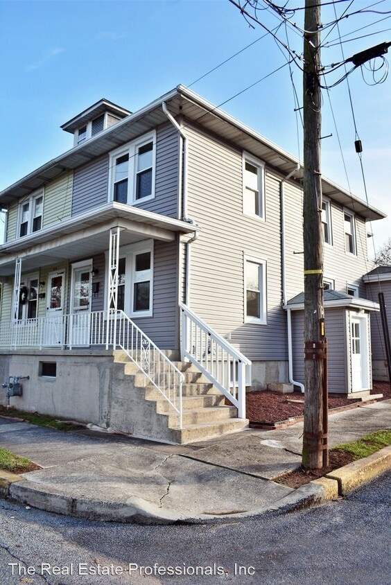 512 E 3rd St, Birdsboro, PA 19508 House Rental in Birdsboro, PA