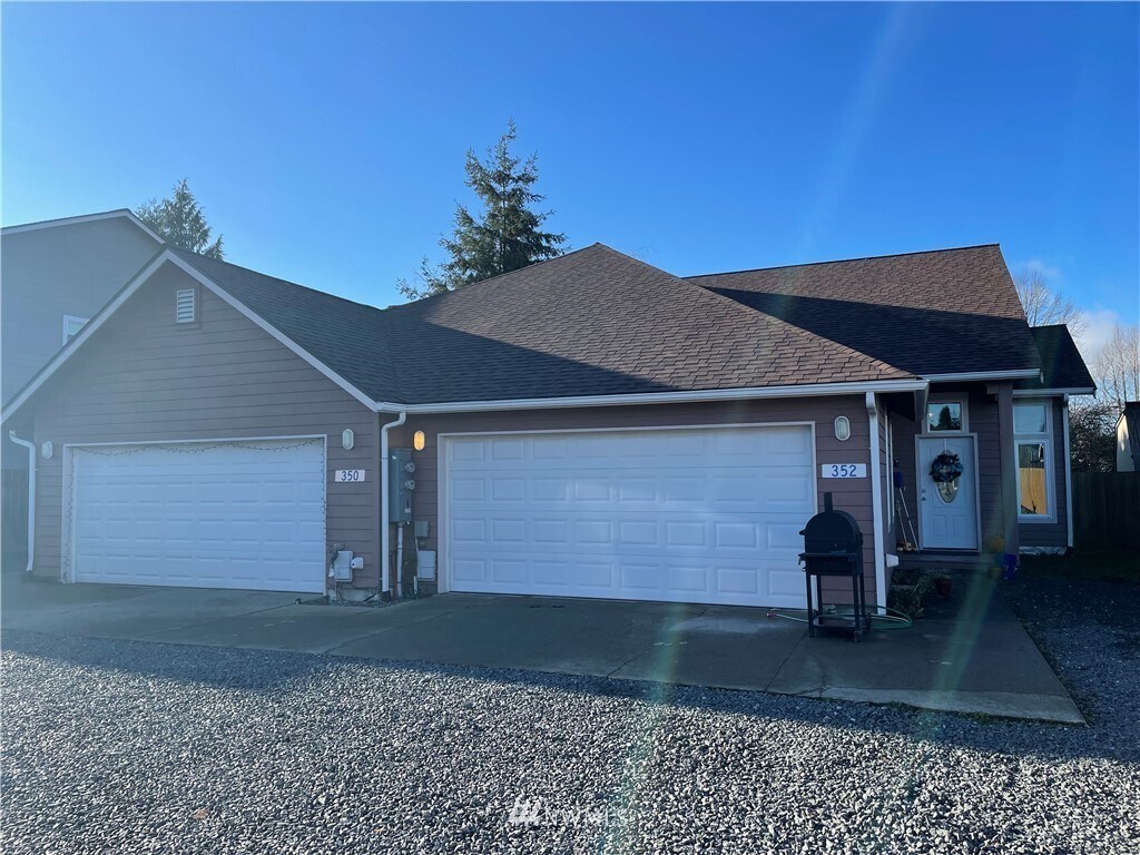 352 N Central St, Sedro Woolley, WA 98284 Townhome Rentals in Sedro