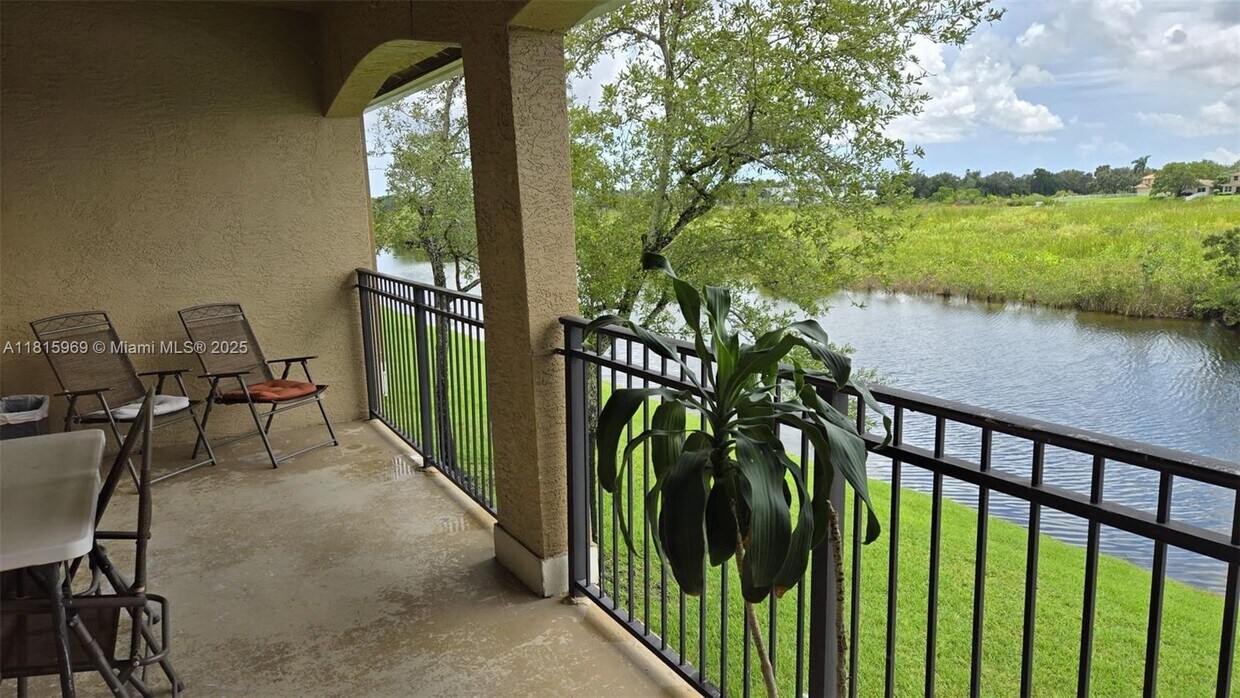 Foto principal - 230 SW 117th Terrace