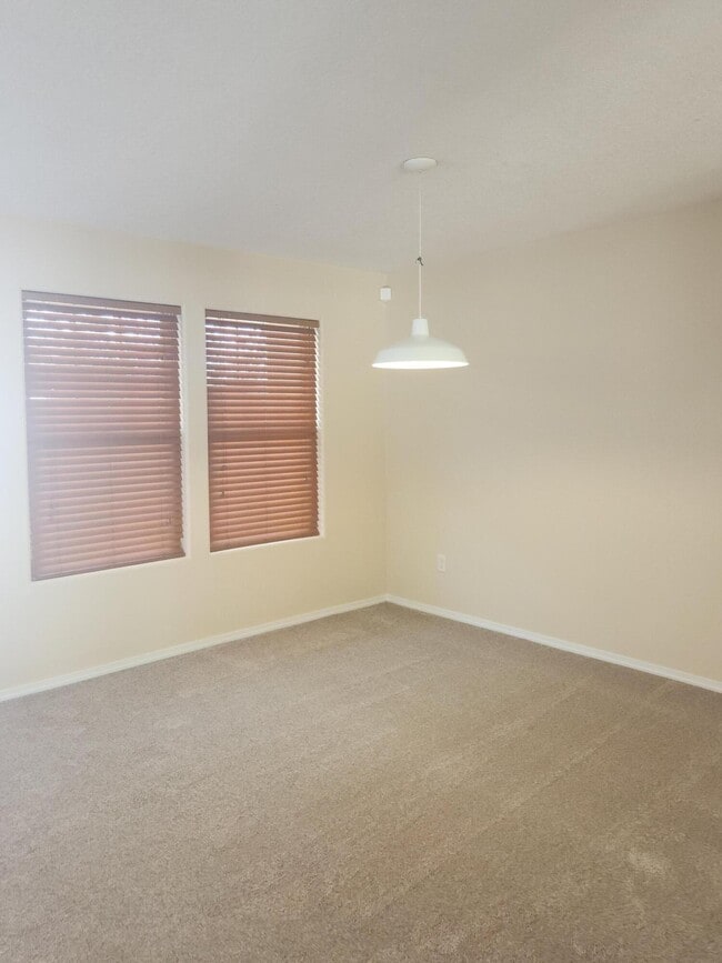 Foto del edificio - 6548 Ancients Rd NW