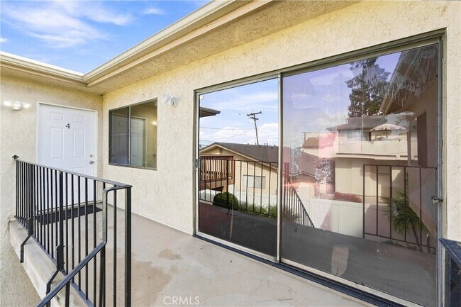 Foto del edificio - 7751 Newman Ave