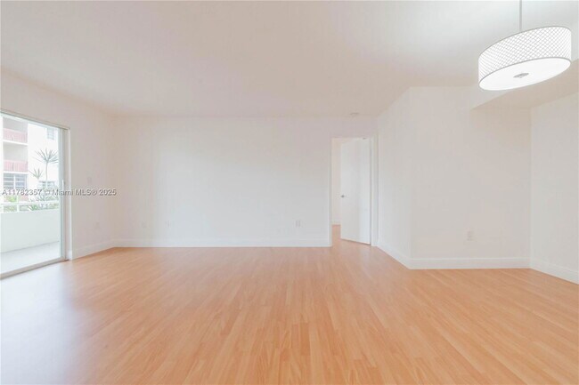 Foto del edificio - 10755 SW 108th Ave
