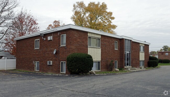 Building Photo - 411-415 Grandin Ave