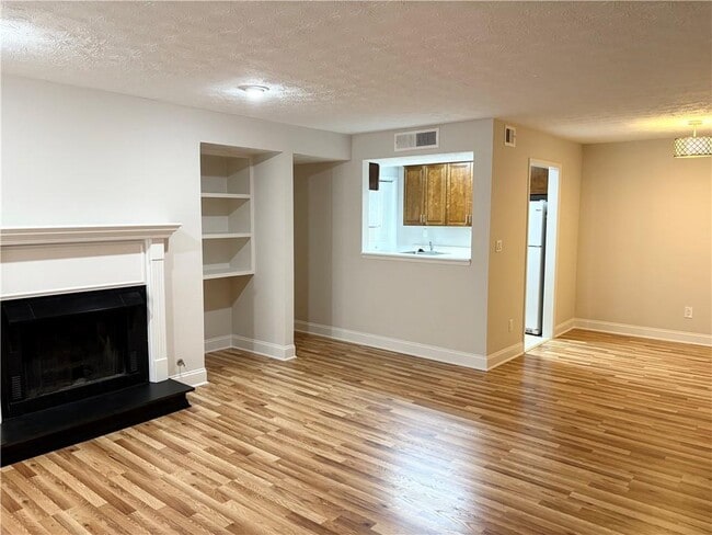 Building Photo - 312 Park Ridge Cir