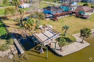 107 Annette Ct