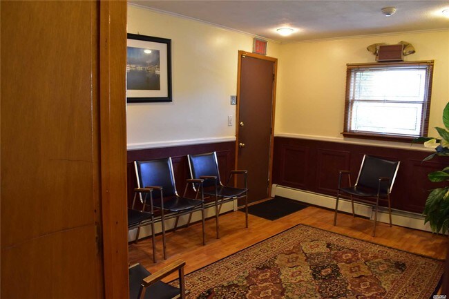 Foto del edificio - 34 College Rd