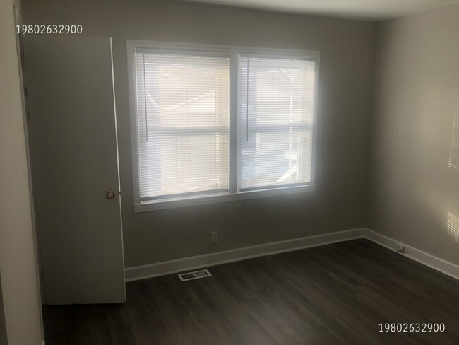 Building Photo - 1028 Rodey Ave