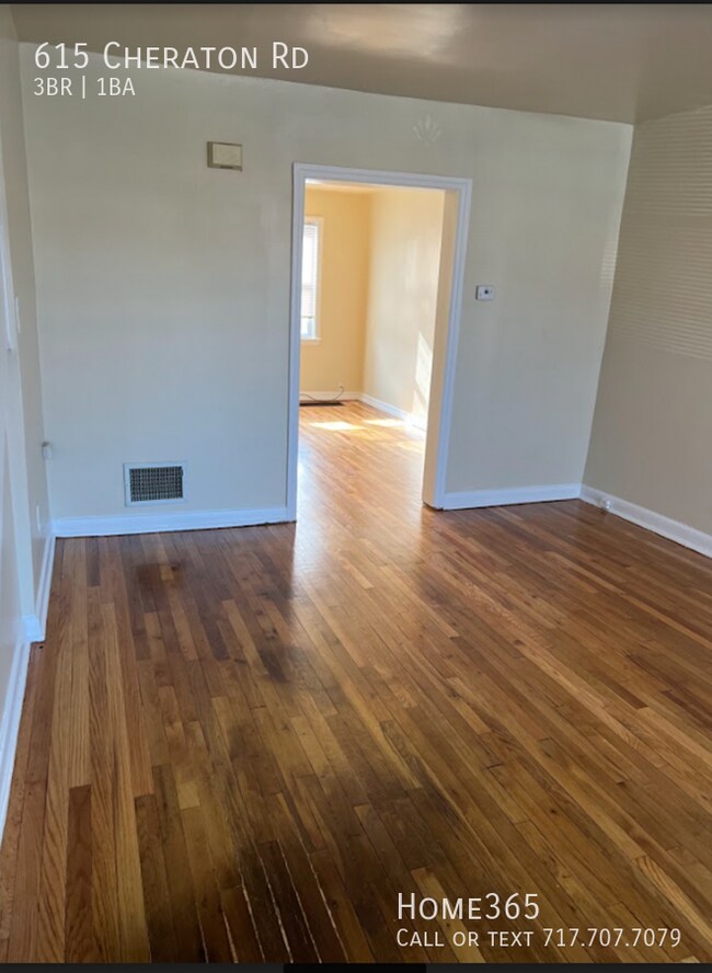 Building Photo - Coming Soon - 3 Bedroom Townhouse