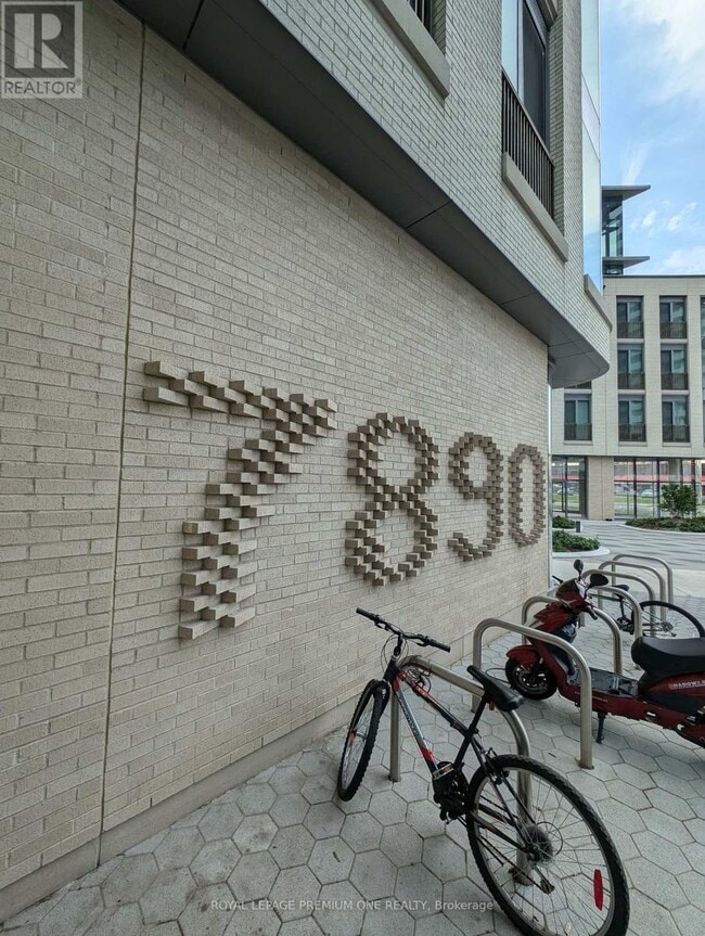 Photo du bâtiment - 7890 Jane St