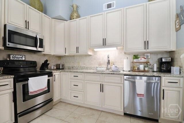 Foto del edificio - 127 Forest Ridge Dr