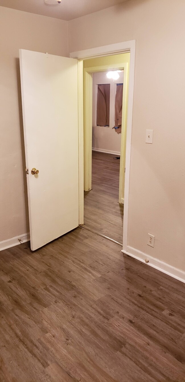 Building Photo - 1103 Roosevelt St