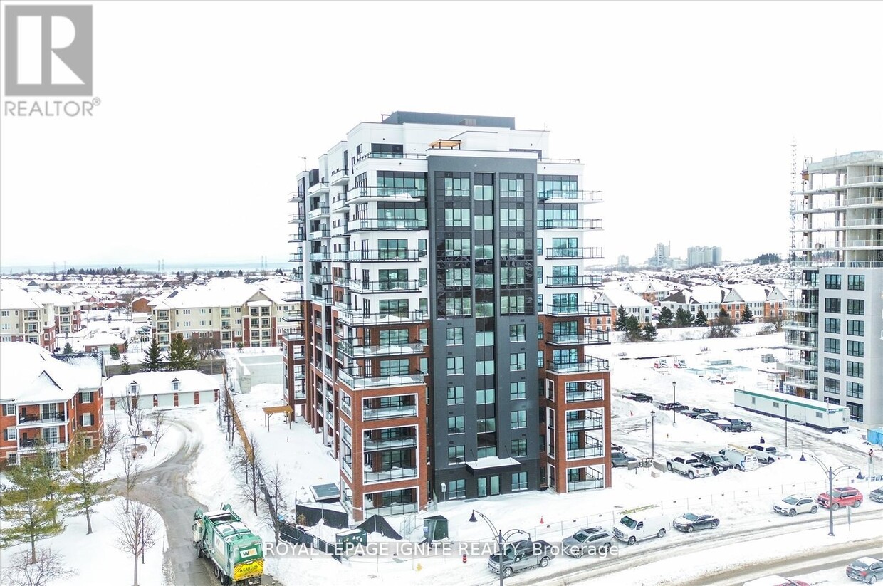 Photo du bâtiment - 55-555 Clarington Blvd
