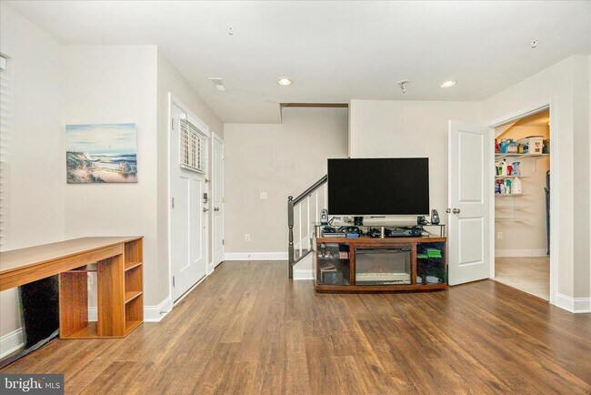 Foto del edificio - 5018 Judicial Wy