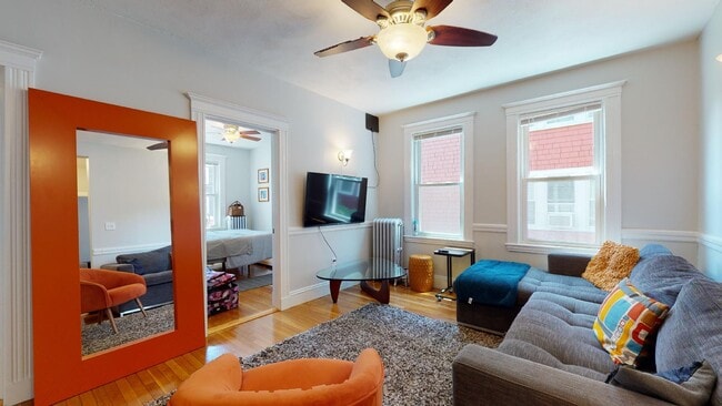 Photo - 9 St Peter St Townhome