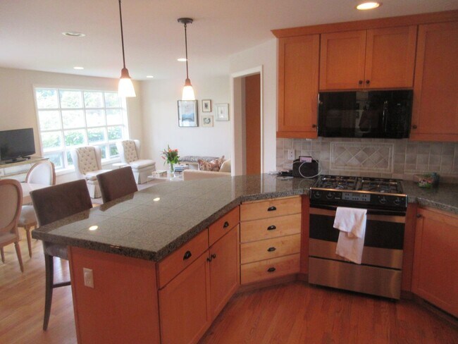 Foto del edificio - 8831 NE 28th St