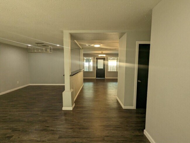 Foto del edificio - 612 Sunset Ln