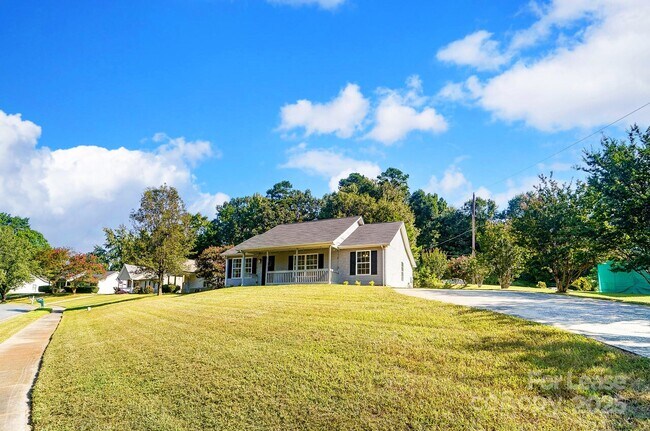 Foto del edificio - 8507 Sunflower Rd