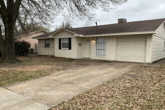 Building Photo - 2301 Narobi Pl