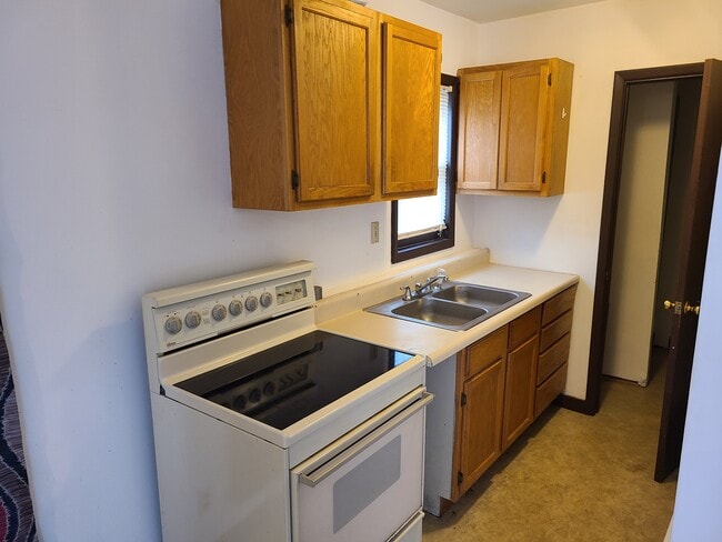 Building Photo - 510 S Franklin St