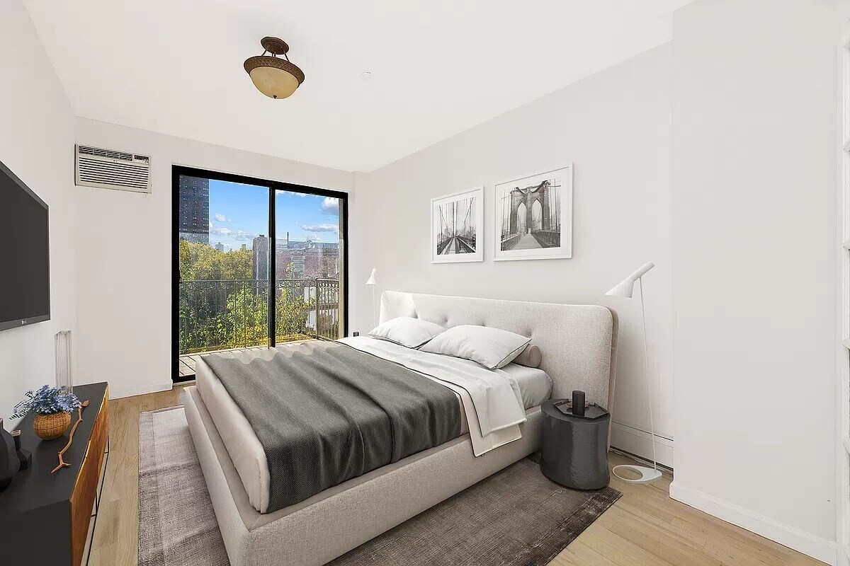 Primary Photo - 202 East 110th Street