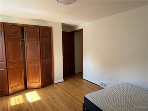 Building Photo - 59 Laurie Lea